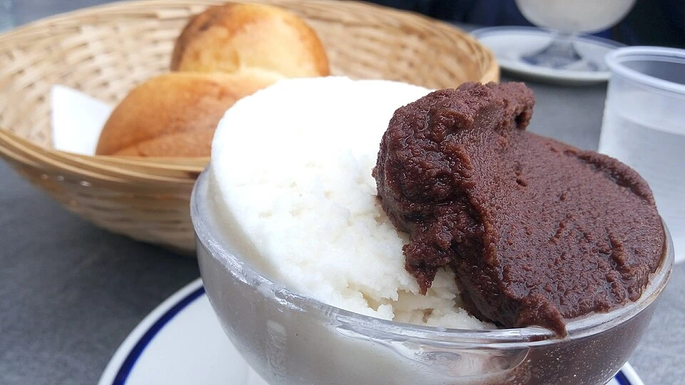 Granita s brioškou.